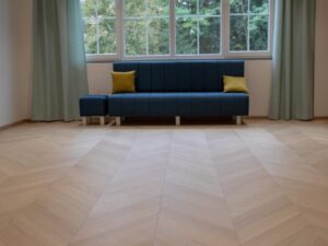 Warm Oak Plank Dry-Back